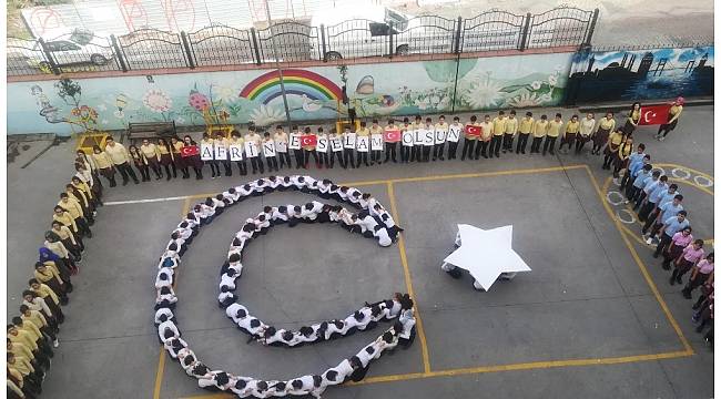 İlkokul öğrencilerinden "Ay Yıldız" koreografisiyle "Afrin'e Selam"