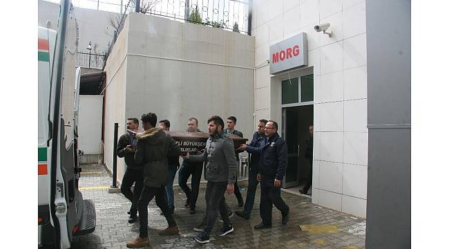 Kazada ölen 5 gencin cenazesi otopsi için hastaneye sevk edildi