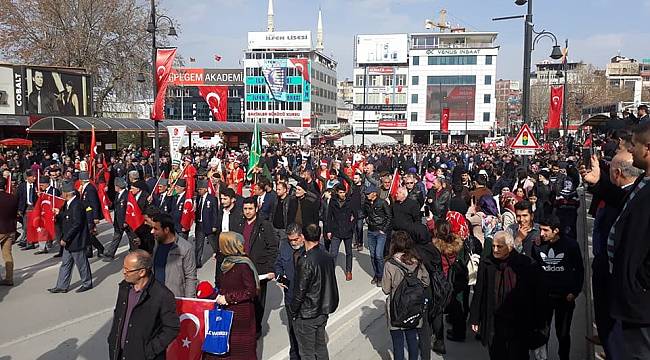 Malatya’da Mehmetçiğe destek yürüyüşü