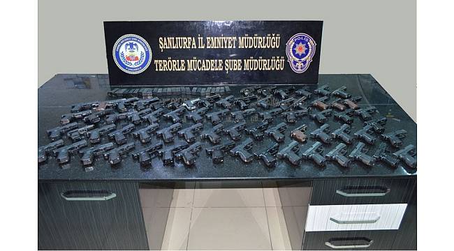 Petrol kuyularını PKKPYD'ye kaptıran DEAŞ silah ticaretine başladı