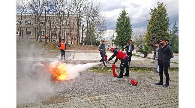SAÜ&#39;de &#39;Yangınla Başa Çıkabilme&#39; eğitimi