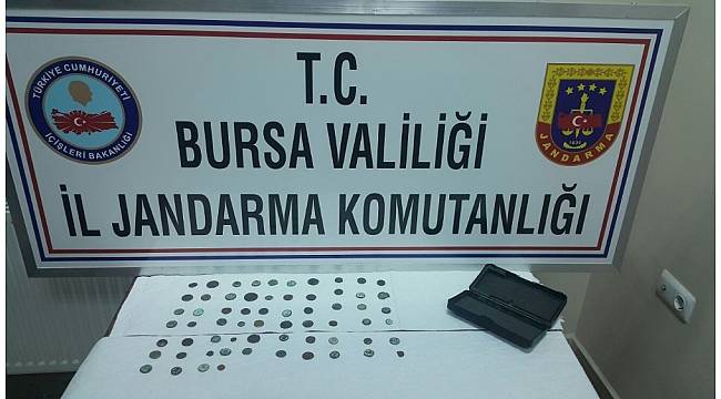 Tarihi eser kaçakçısı otobüs terminalinde kıskıvrak yakalandı