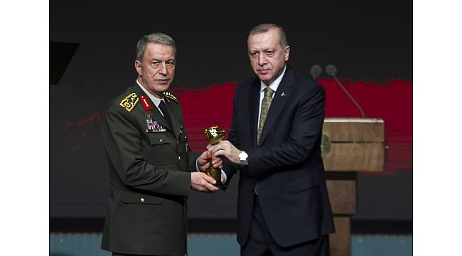 Uluslararası İyilik Ödülleri kapsamında 'Vefa Ödülü' TSK'ya verildi