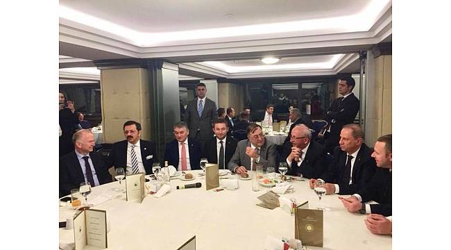 Başkan Albayrak, TOBB'un tanışma yemeğine katıldı