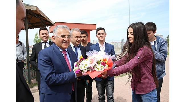 Büyükkılıç, Şehit Saim Çelik Mesleki ve Teknik Anadolu Lisesi'nin Kariyer Günleri Konuğu Oldu