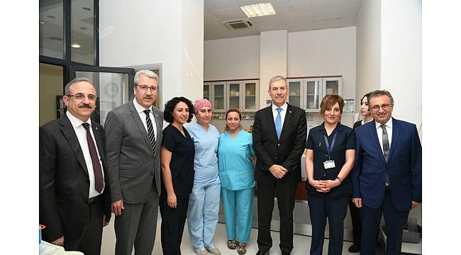 Ege Ünivertesitesi Tıp Fakültesine 437 sağlık personeli alınıyor