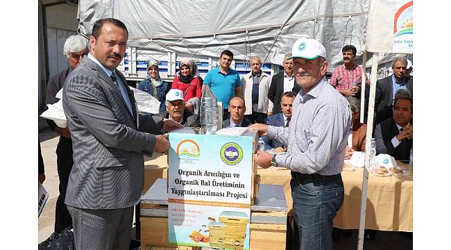 Elazığ'da 400 organik kovan dağıtıldı