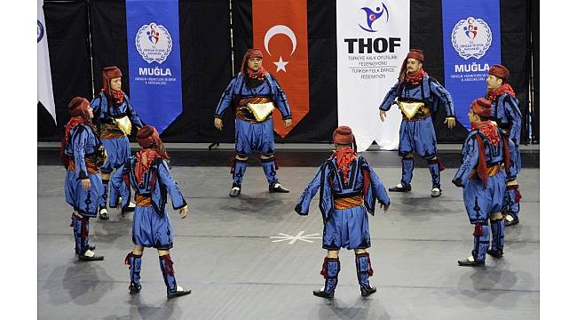 Halk oyunları yarışmasında Muğla&#39;ya 3 birincilik