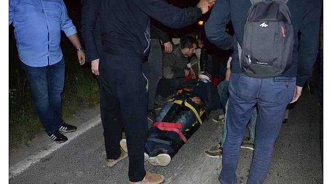 Otomobille traktör çarpıştı: 3 yaralı
