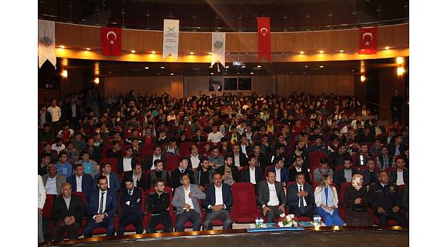 "Ölürsek Cennet Bizim, Kalırsak Vatan Bizim" konulu program düzenlendi