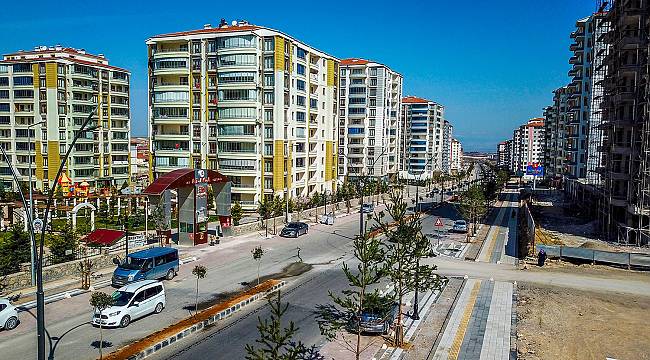 Yeşilçam Caddesinde son rötuşlar yapılıyor