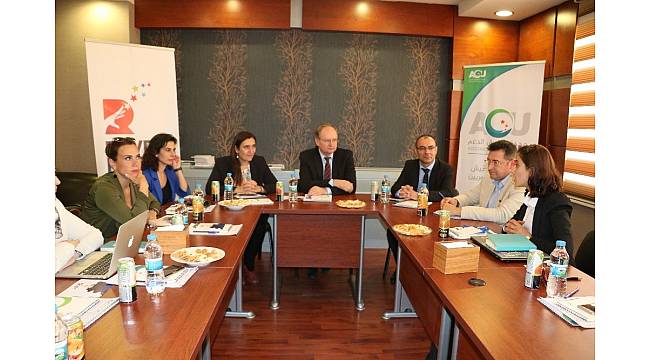AB Türkiye Delegasyonu Başkanı Büyükelçi Berger, Suriyeli Ravda'yı ziyaret etti