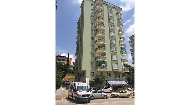 Adana'da emekli polis memuru, eşini öldürdü