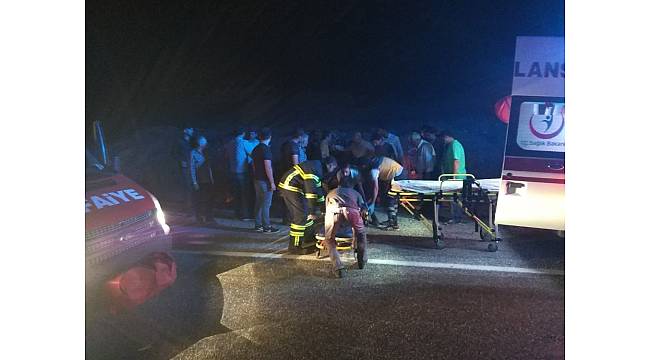Adıyaman'da iki otomobil çarpıştı: 8 yaralı