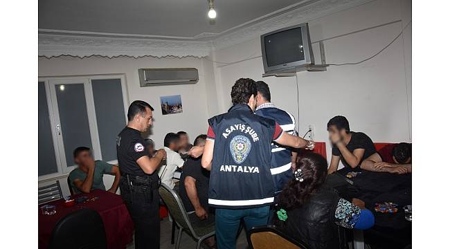 Antalya'da kumar operasyonları