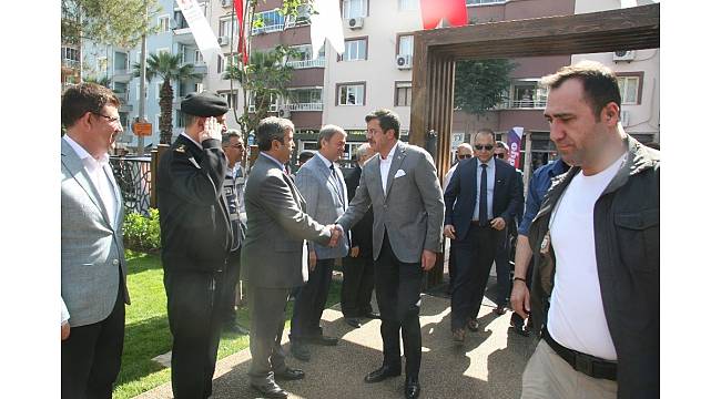 Bakan Zeybekci: &quot;Siyaset ortamının biraz ısındığı bugünlerde bırakın her şeyi bir kenara, kendiniz için karar verin&quot;