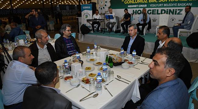 Başkan Çınar, basın mensuplarını iftar yemeğinde ağırladı