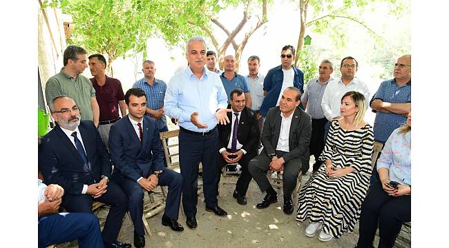 Başkan Sözlü, iftarını vatandaşlarla, sahurunu da jandarmayla yaptı