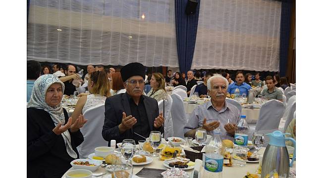 Denizli'de yaşayan Çerkesler katledilen atalarını andı