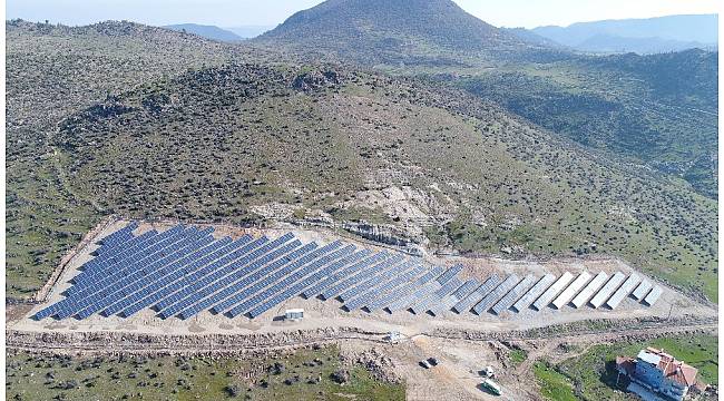 Dursunbey Belediyesi güneşten günlük 1000 dolar kazanıyor