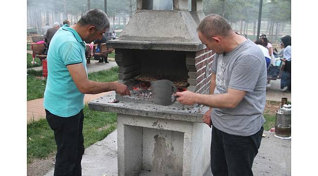 Elazığlılar, Ramazan'da iftarı mangalla açıyor