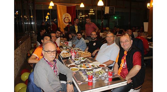 Galatasaraylılar iftarda bir araya geldiler