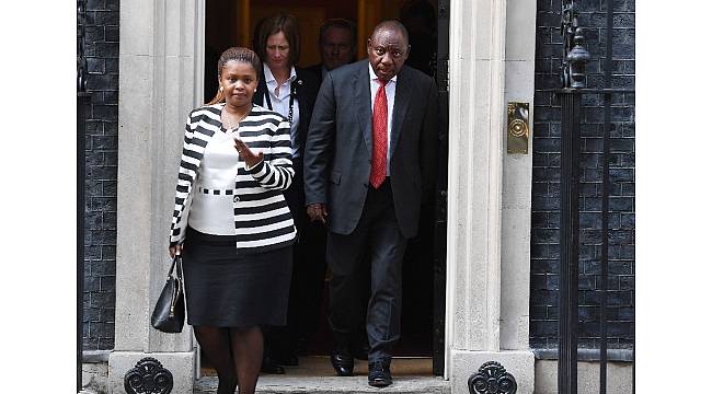 Güney Afrika Cumhurbaşkanı Ramaphosa, maaşının yarısını Mandela Vakfına bağışlıyor