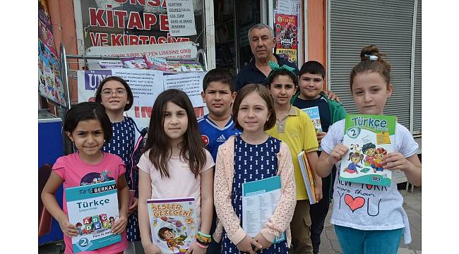 Iğdır'da ücretsiz kitap dağıtımı