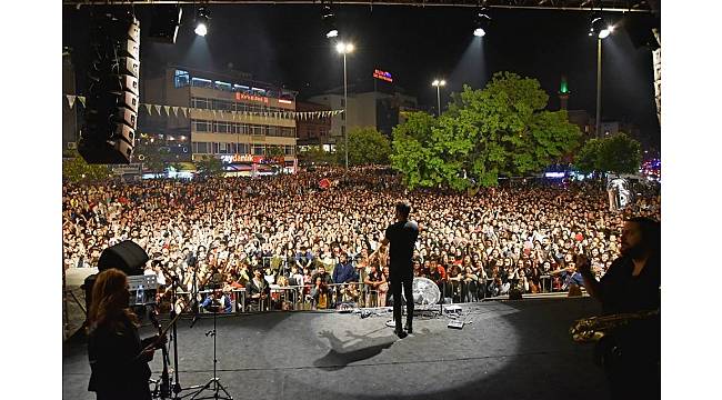 İlyas Yalçıntaş, Giresun'u coşturdu
