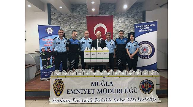 Muğla Polisi'nden ihtiyaç sahiplerine ramazan paketi