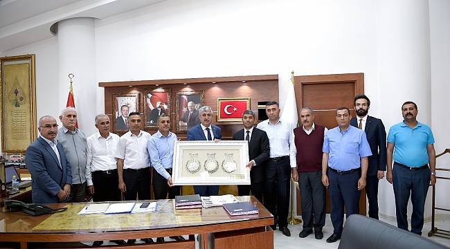 Polat’a hayırlı olsun ziyaretleri sürüyor