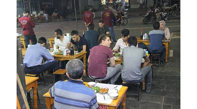 Şanlıurfalıların sahurdaki vazgeçilmezi yine ciğer oldu