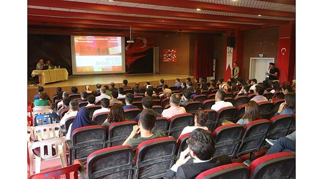 Silopi'de madde bağımlılığı konferansı verildi