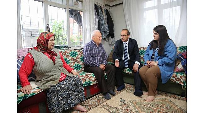 Vali gönülleri fethediyor