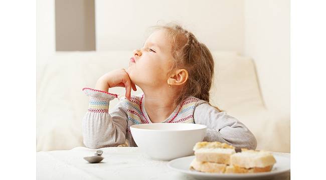 Yemek seçen çocuklara dikkat