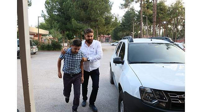 Adana&#39;da FETÖ operasyonunda çok sayıda zanlı gözaltına alındı