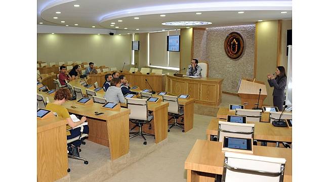 ADÜ'de ilk doçentlik dersi verildi