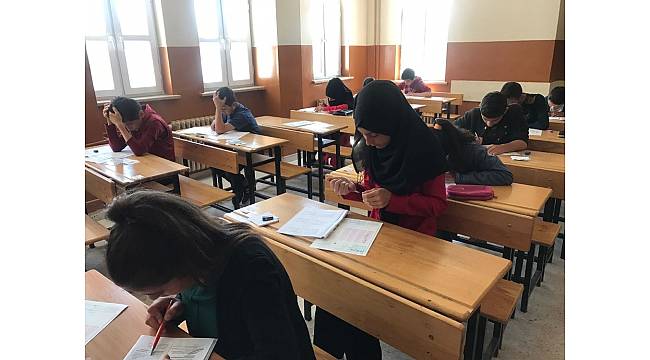 Altınyayla'da Bursluluk Sınavı heyecanı
