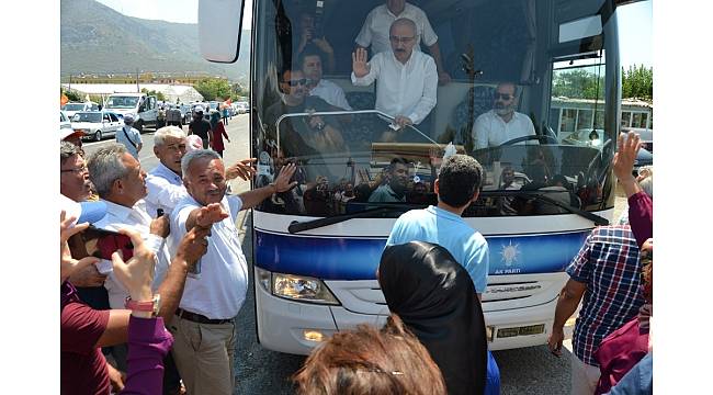 Bakan Elvan Bozyazı&#39;da coşkuyla karşılandı