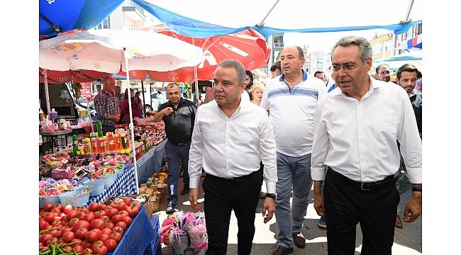 Başkan Böcek'e Kepez'de yoğun ilgi