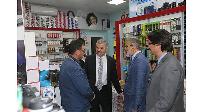 Başkan Çelik ve Taner Yıldız'a esnaflardan büyük ilgi