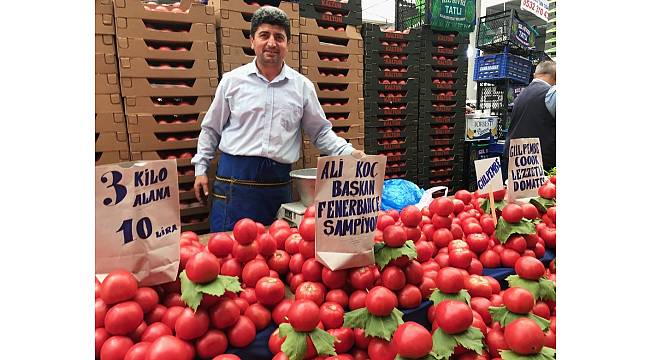 Beylikdüzü pazar esnafından Ali Koç&#39;a destek