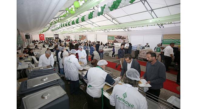 Çankaya'dan Ramazan ayı boyunca 120 bin kişiye iftar