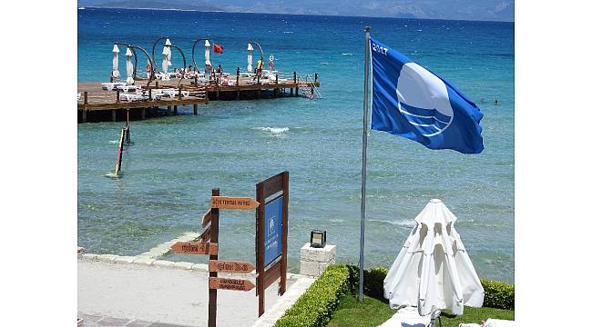 Çeşme&#39;de mavi bayraklı plaj sayısı 12&#39;ye çıktı