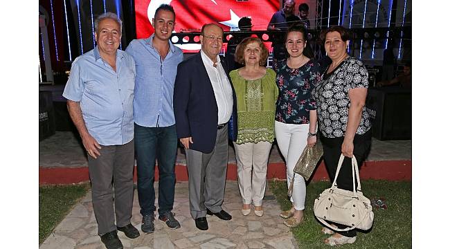 Efeler ailesi iftarda buluştu