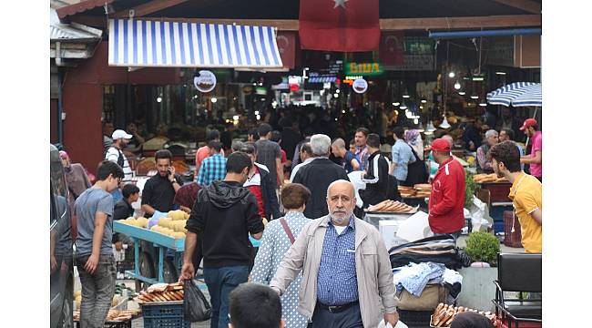 Elazığ Kapalıçarşı'da Ramazan bereketi