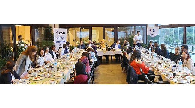GAÜN'den öğrencilere iftar yemeği