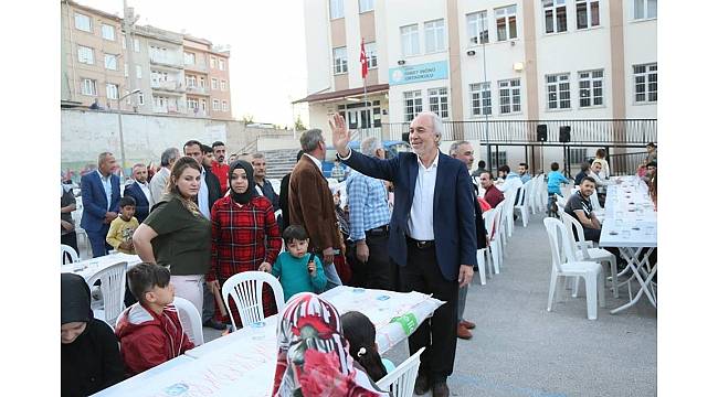 Gaybiefendi ve Meydan'da iftar
