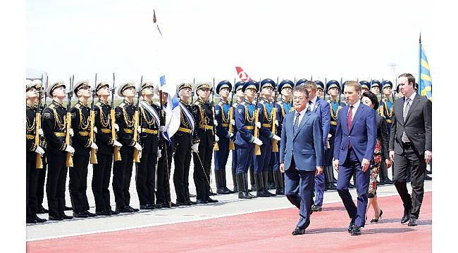 Güney Kore Devlet Başkanı Moon Rusya&#39;da