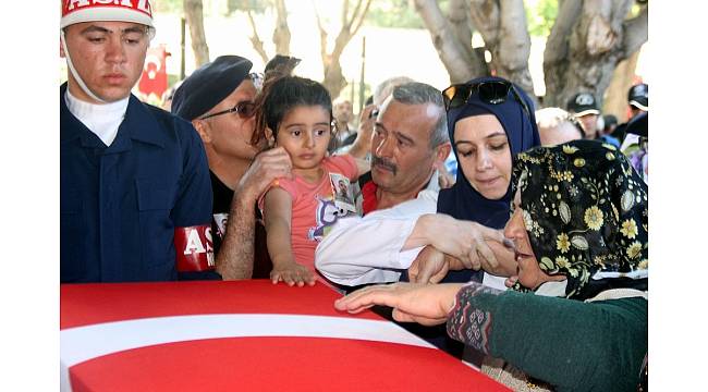 Hakkari şehidi Özkan, memleketinde son yolculuğuna uğurlandı
